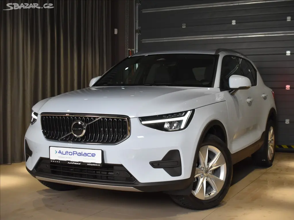 Volvo XC40, 2,0 B3 Core